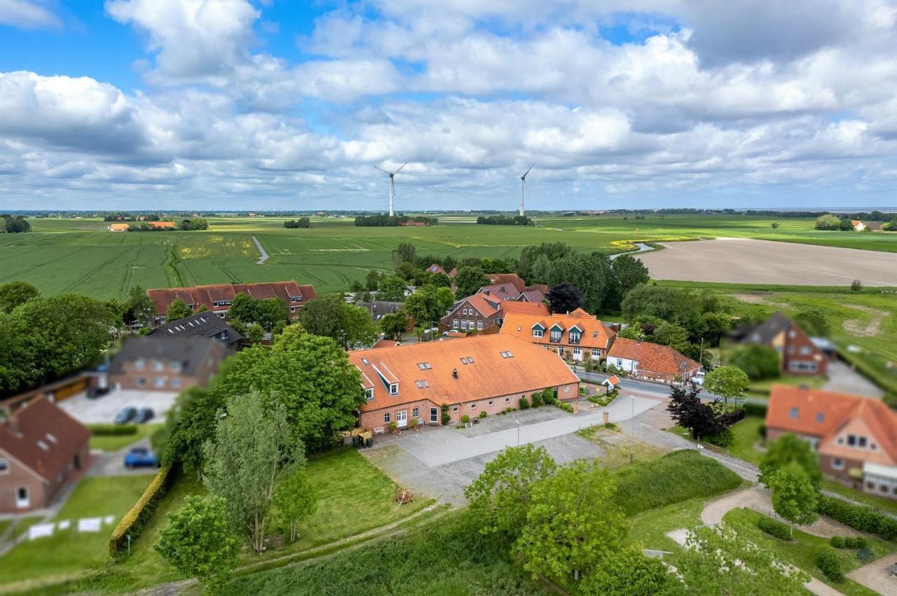 Gulfhof Butendiek - Ferienapartments Neuharlingersiel Exteriör bild