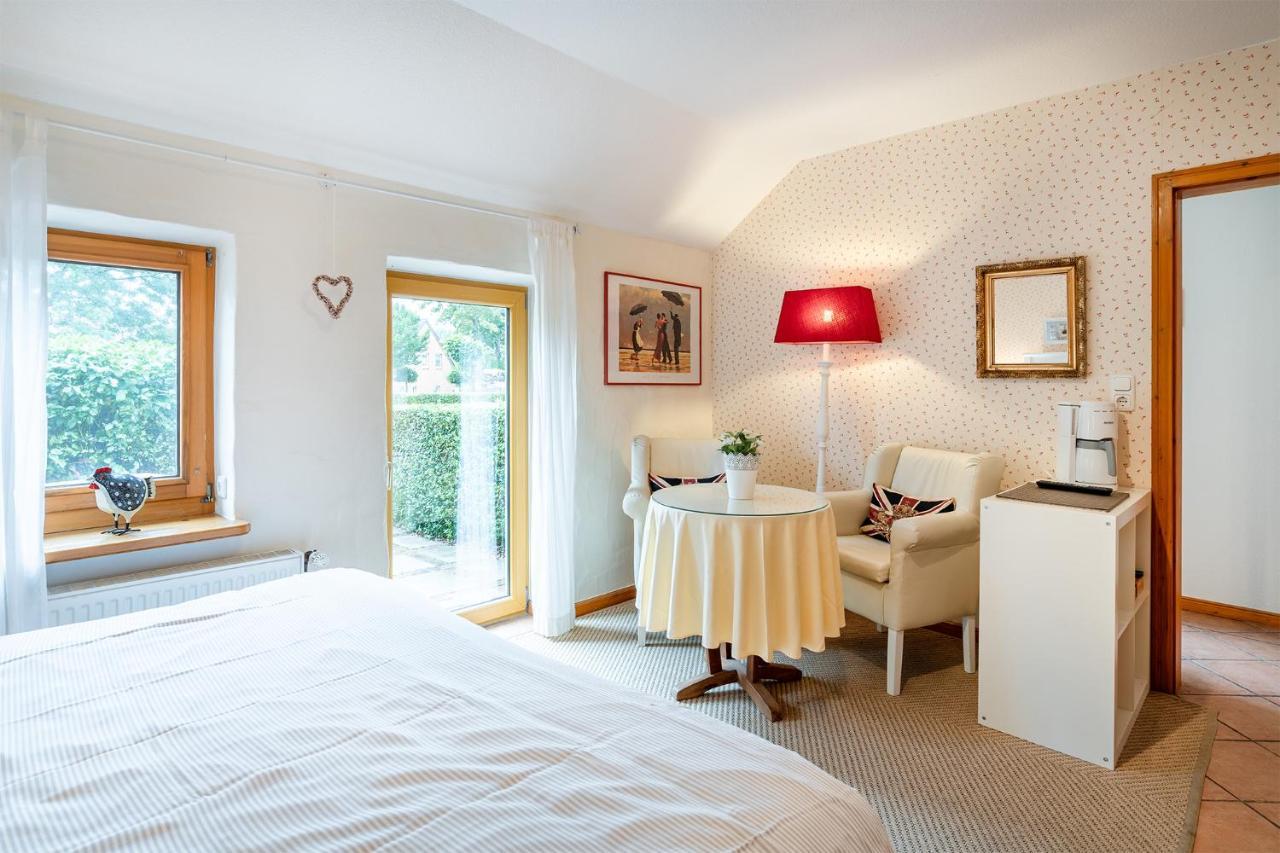 Gulfhof Butendiek - Ferienapartments Neuharlingersiel Exteriör bild